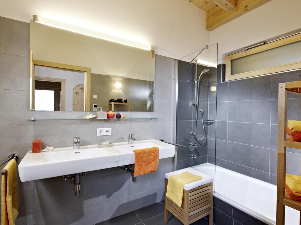 Neukirchen am Großvenediger Appartement Waldhaeusl חדר תמונה