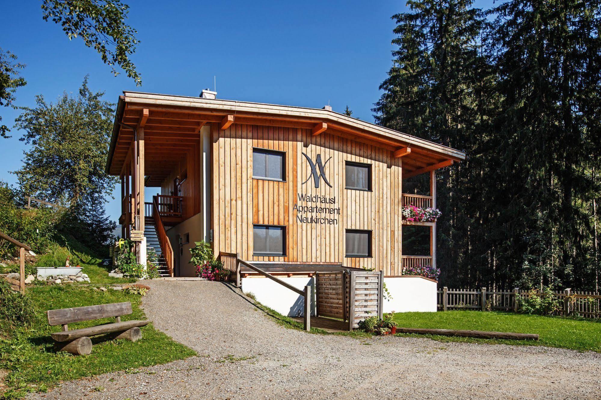 Neukirchen am Großvenediger Appartement Waldhaeusl מראה חיצוני תמונה