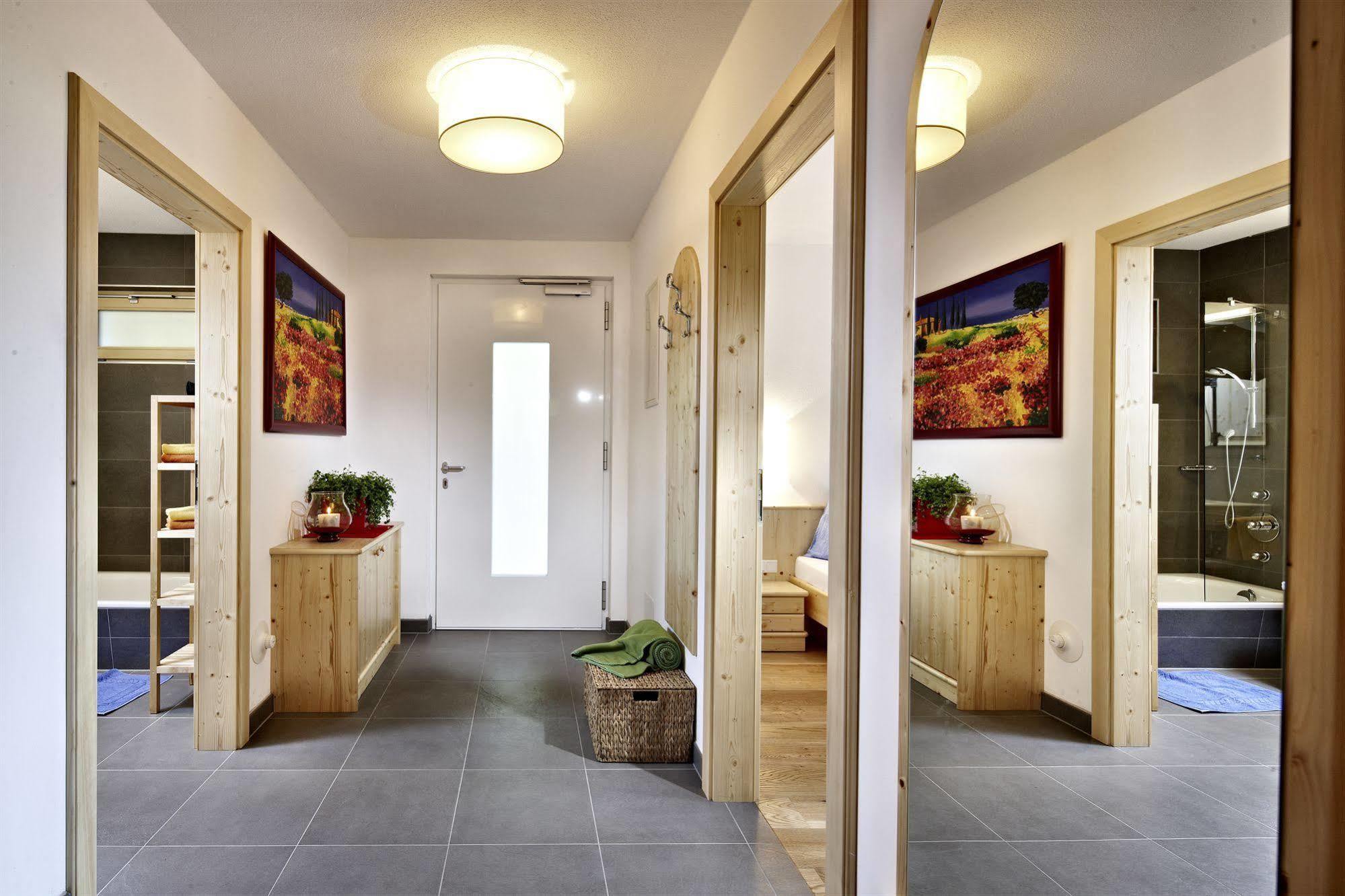 Neukirchen am Großvenediger Appartement Waldhaeusl מראה חיצוני תמונה